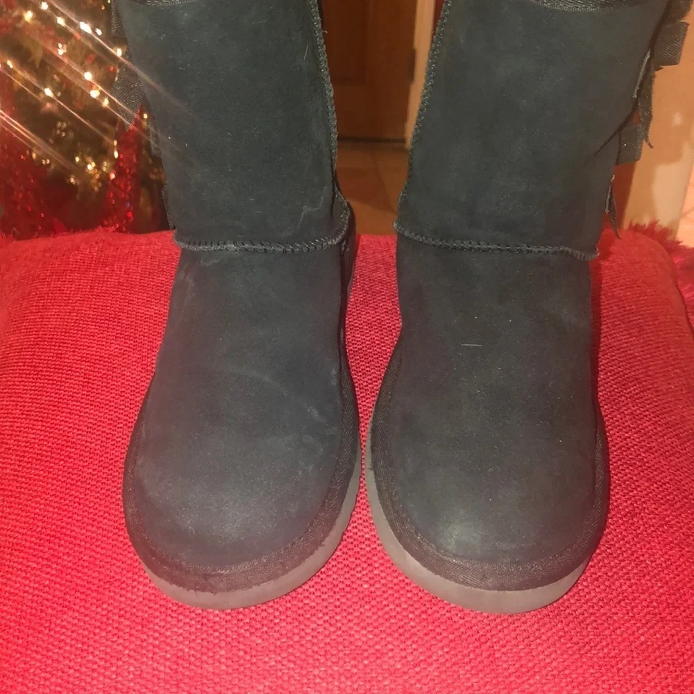 UGG beautiful girls boots size 6 GUC KOOLABURRA